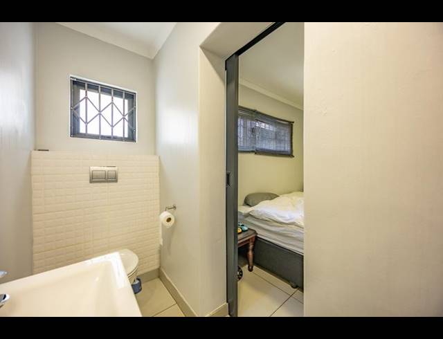 2 BEDROOM PROPERTY TO RENT IN MENLO PARK